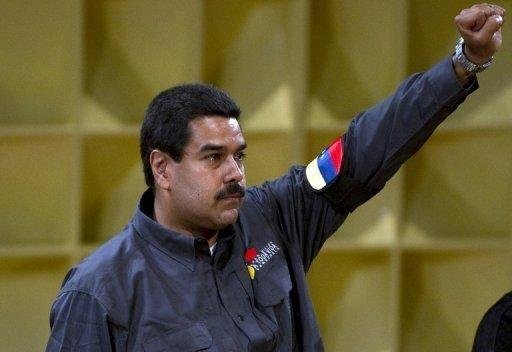 Presidente interino afirma que &acute;&acute;falc&otilde;es loucos&acute;&acute; querem sabotar o processo eleitoral