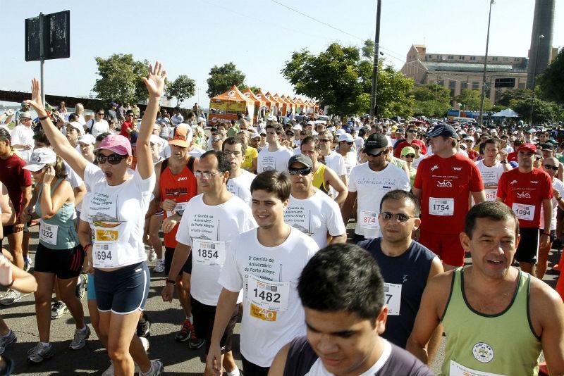 Corrida antecipa comemora&ccedil;&atilde;o de anivers&aacute;rio de Porto Alegre 