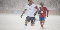EUA derrotam Costa Rica em jogo marcado pela neve