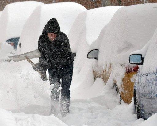 Autoridades decretaram feriado devido &agrave;s perturba&ccedil;&otilde;es geradas pela neve
