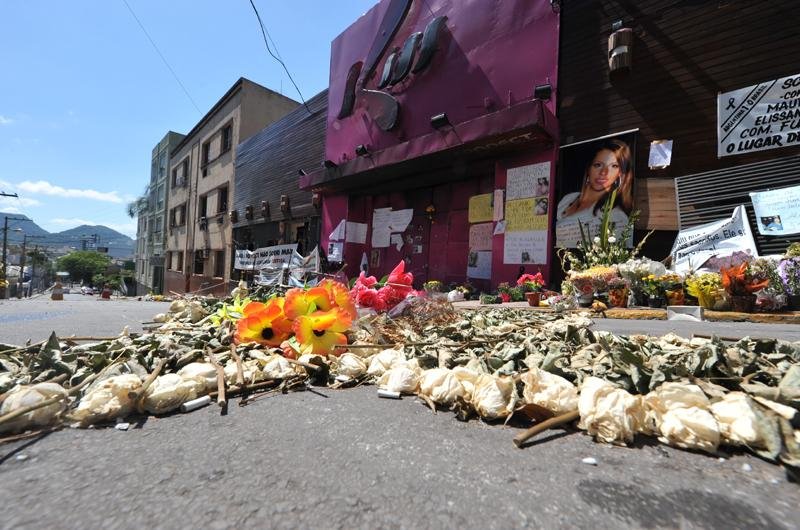 Homenagem &agrave;s v&iacute;timas de inc&ecirc;ndio na boate Kiss vai ocorrer a partir das 18h