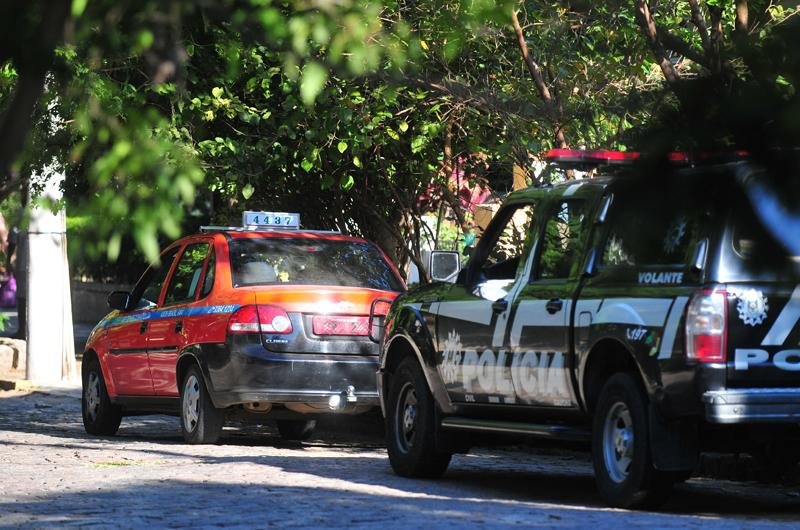 Ve&iacute;culo foi abandonado no bairro Auxiliadora