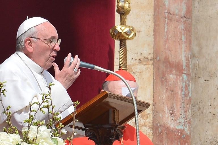 Papa celebrou missa de P&aacute;scoa neste domingo no Vaticano