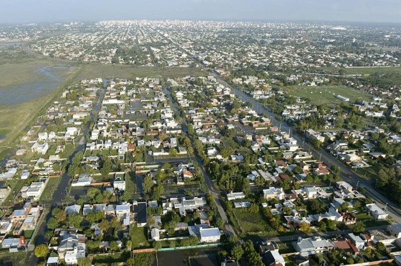 Chega 57 n&uacute;mero de mortos por enchentes na Argentina