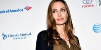 Jovem paquistanesa financiará escola com ajuda de Angelina Jolie