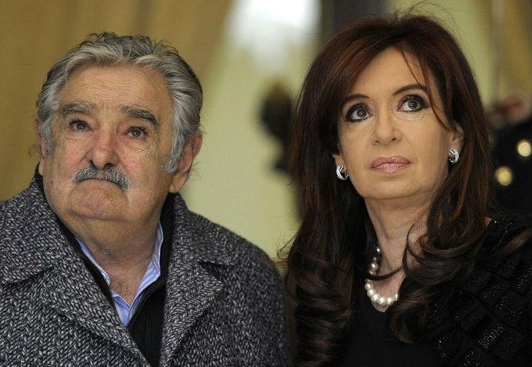Mujica e Cristina fotografados juntos em 2011