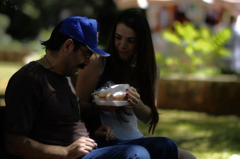 &acute;Algu&eacute;m Qualquer&acute;tem arrebatado p&uacute;blico e cr&iacute;tica em festivais internacionais