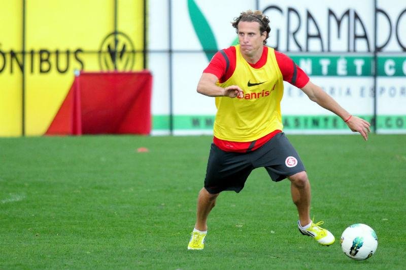 Forl&aacute;n comandar&aacute; o ataque do Inter contra Veran&oacute;polis 