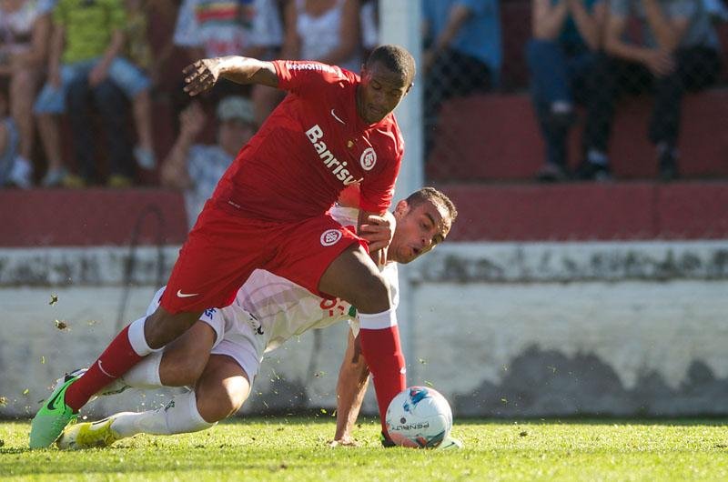 Dunga avaliou o jogo como truncado