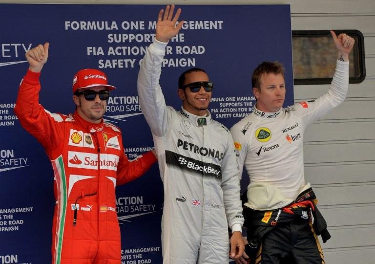 Ingl&ecirc;s celebra pole ao lado de Fernando Alonso e Kimi Raikkonen