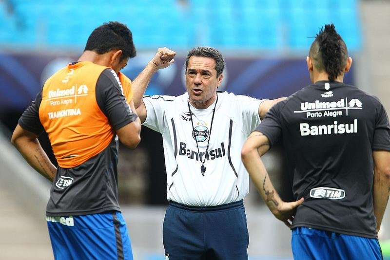 Agenda do Gr&ecirc;mio pode ficar apertada com Gauch&atilde;o e Libertadores