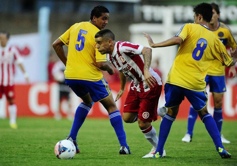 D&acute;Alessandro foi punido pelo STJD com dois jogos de suspens&atilde;o na Copa do Brasil