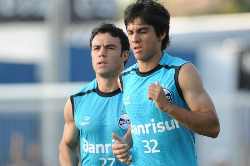 Empres&aacute;rio diz que Bertoglio n&atilde;o deve permanecer no Gr&ecirc;mio