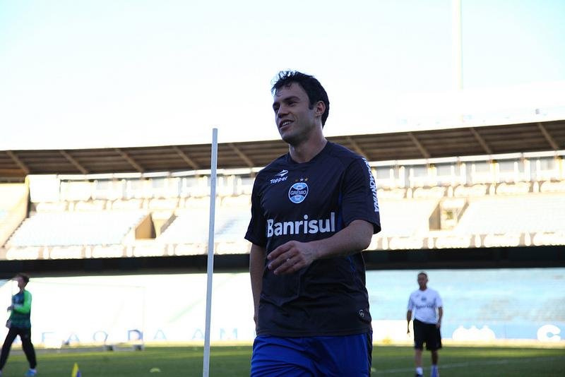 Kleber comandar&aacute; o ataque do Gr&ecirc;mio contra S&atilde;o Luiz 