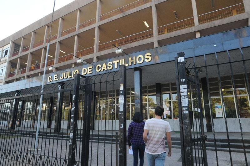 Escola J&uacute;lio de Castilhos &eacute; uma das maiores de Porto Alegre