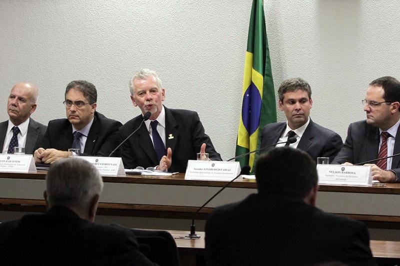 Fortunati defende no Senado incentivos fiscais ao transporte p&uacute;blico