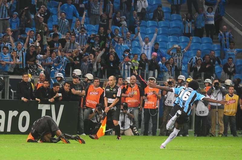 Gr&ecirc;mio teve muitas dificuldades contra o S&atilde;o Luiz
