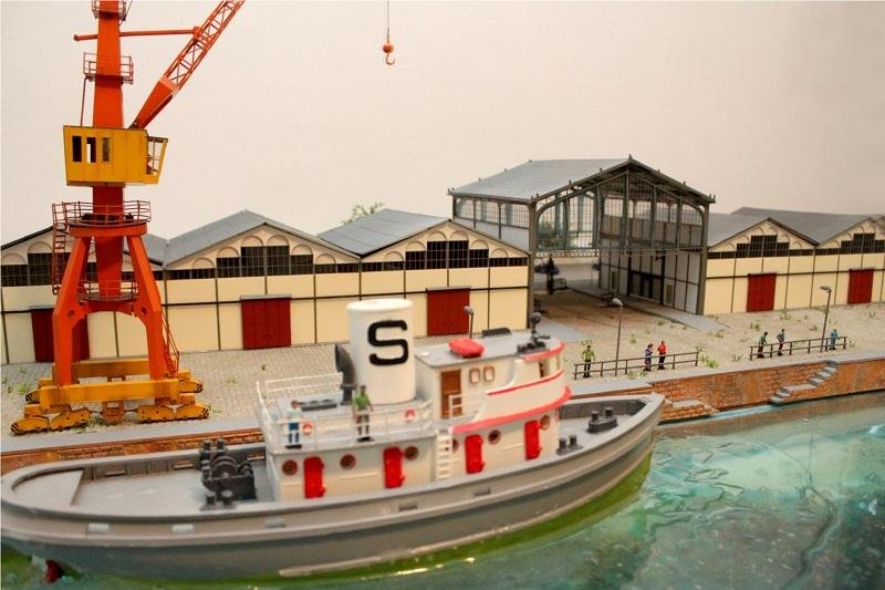 Mostra Cinco Sentidos exibe maquetes t&aacute;teis de Porto Alegre e esculturas de atletas ga&uacute;chos