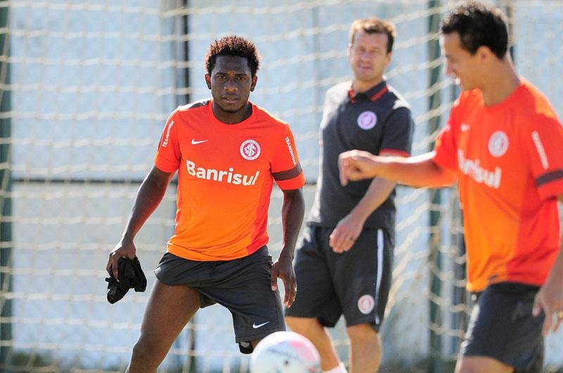Williams recha&ccedil;a favoritismo do Inter e lembra derrota