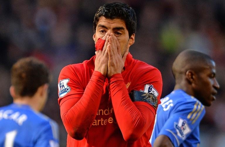Federa&ccedil;&atilde;o Inglesa suspendeu Luis Su&aacute;rez por 10 jogos
