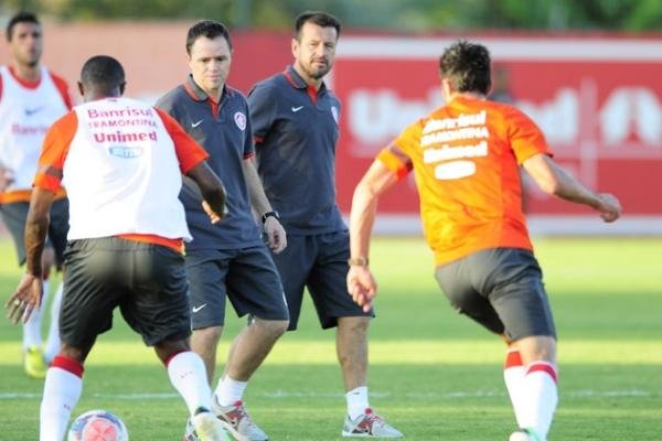 Dunga deve repetir equipe contra o Veran&oacute;polis