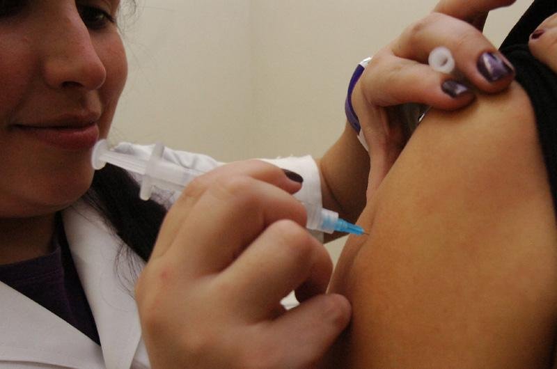 Conforme &oacute;rg&atilde;o, quase metade dos munic&iacute;pios do RS n&atilde;o atingiu a meta de imuniza&ccedil;&atilde;o