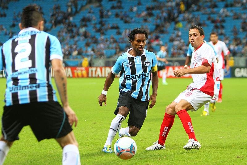 Z&eacute; Roberto comandar&aacute; o Gr&ecirc;mio diante do Juventude
