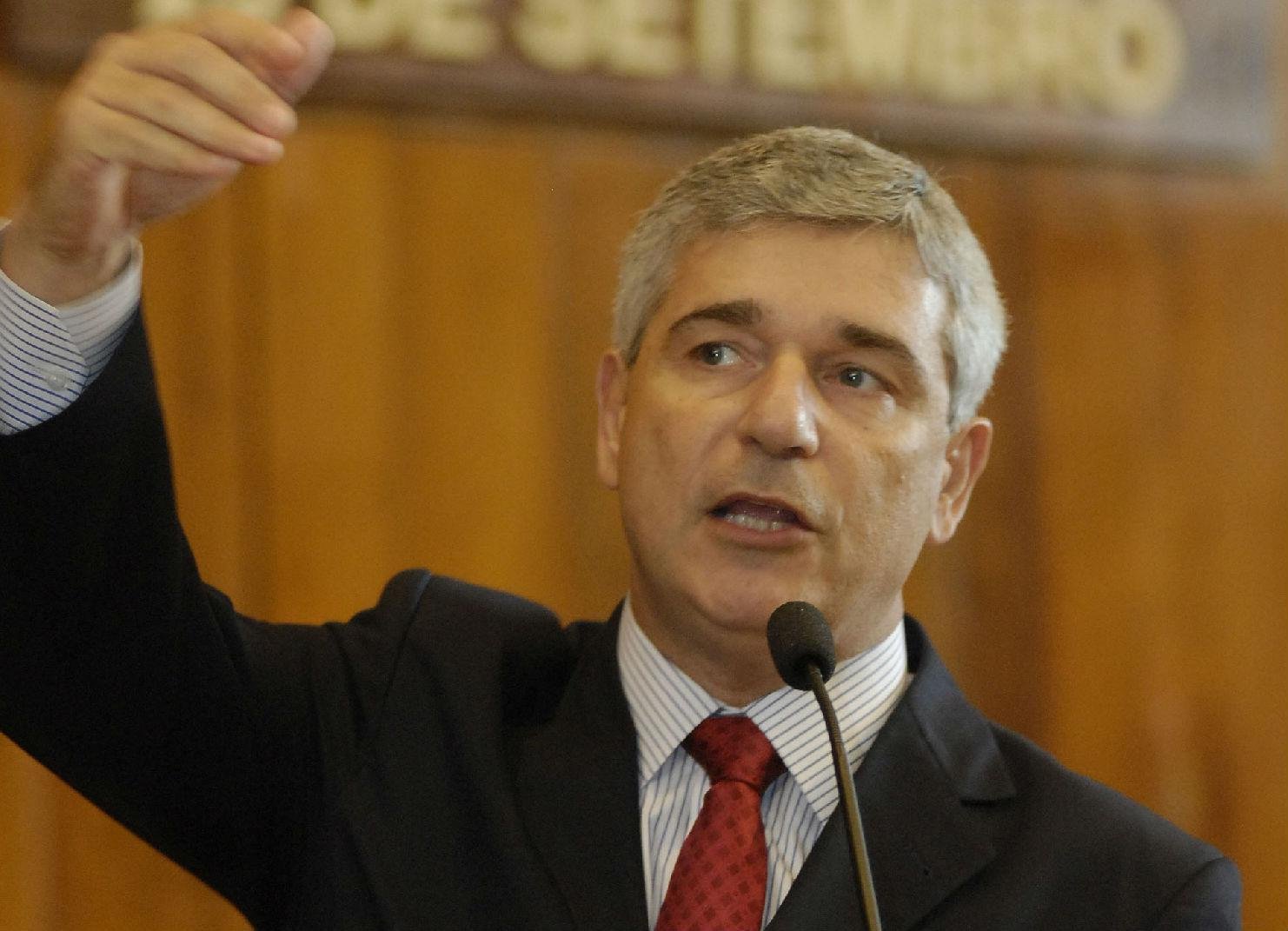 Luiz Fernando Z&aacute;chia &eacute; investigado em opera&ccedil;&atilde;o da Pol&iacute;cia Federal