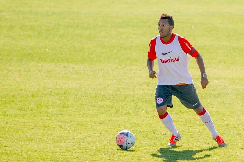 Vitor Jr. pode ser titular do Inter contra o Santa Cruz