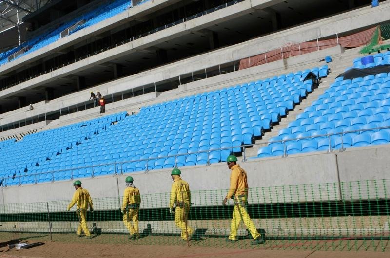 Oper&aacute;rios da Arena paralisam atividades ap&oacute;s sumi&ccedil;o de colega