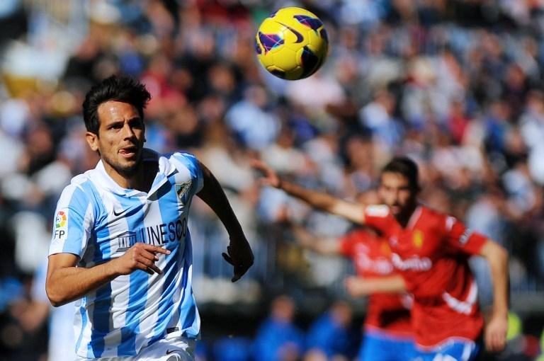 Santos estuda contratar o atacante Roque Santa Cruz