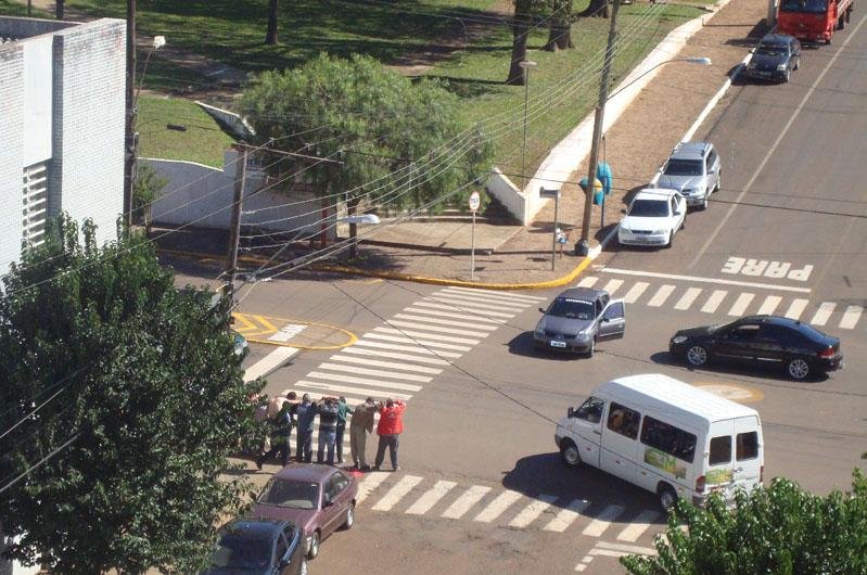 Quadrilha assaltou banco e fez ref&eacute;ns em Sarandi