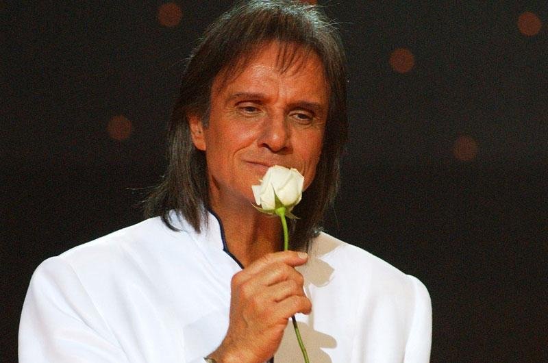 Roberto Carlos quer processar Maduro por uso de m&uacute;sica