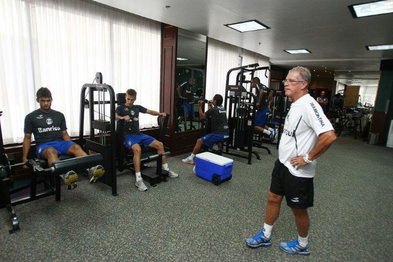 Antonio Mello garantiu boa prepara&ccedil;&atilde;o f&iacute;sica do Gr&ecirc;mio contra Santa Fe