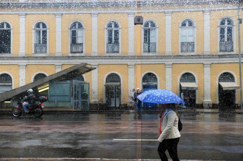 Ainda h&aacute; a possibilidade de mais granizo no decorrer do dia
