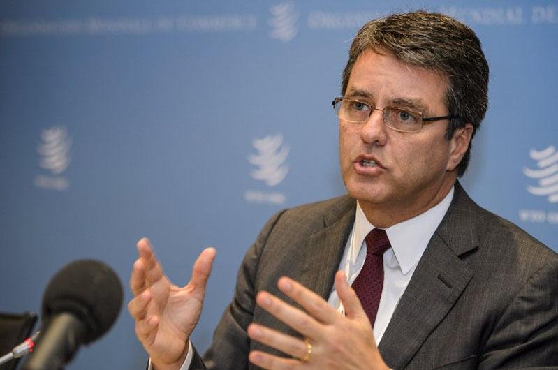 Dilma comemora elei&ccedil;&atilde;o de Roberto Azev&ecirc;do na OMC