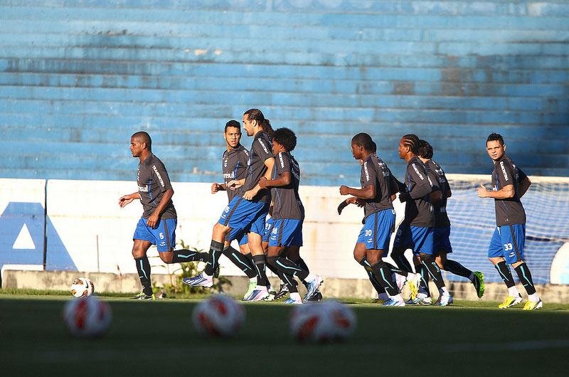 Luxemburgo orienta posicionamento da equipe
