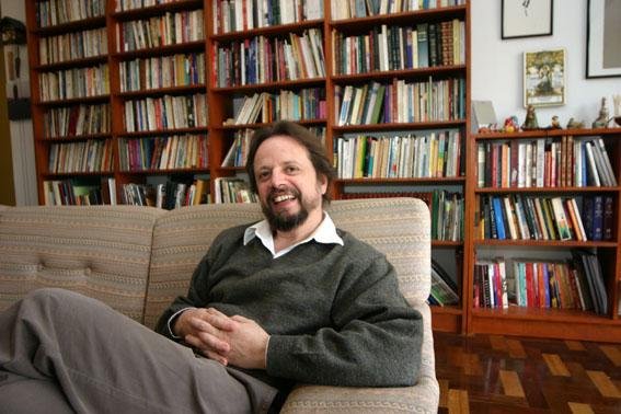 Cristov&atilde;o Tezza fala da prosa, de novo livro e da festa que se inicia na sexta 