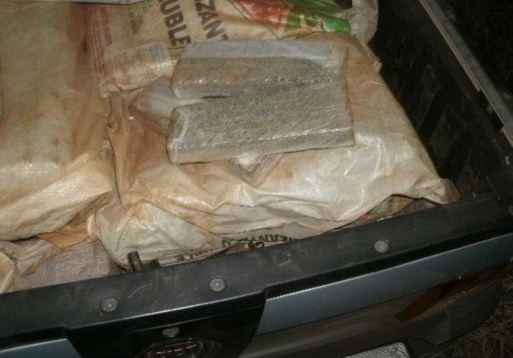 600 quilos de maconha estavam divididos em mais de 400 tijolos