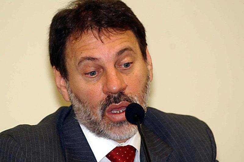 Advogados tentam manobra para que ex-tesoureiro do PT n&atilde;o v&aacute; para o regime fechado
