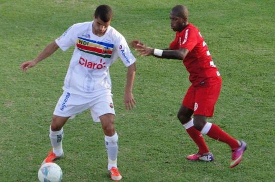 Ednei atuou contra o Inter no Gauch&atilde;o 2013