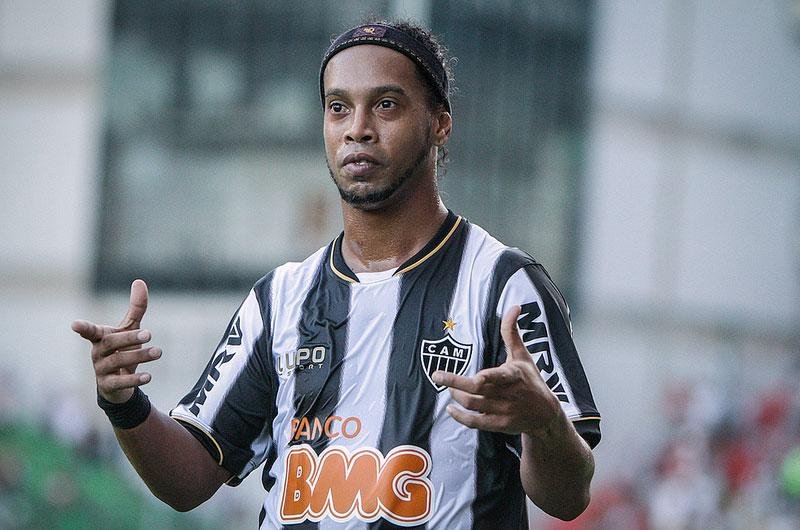Ronaldinho foi aus&ecirc;ncia da lista de convocados por Felip&atilde;o