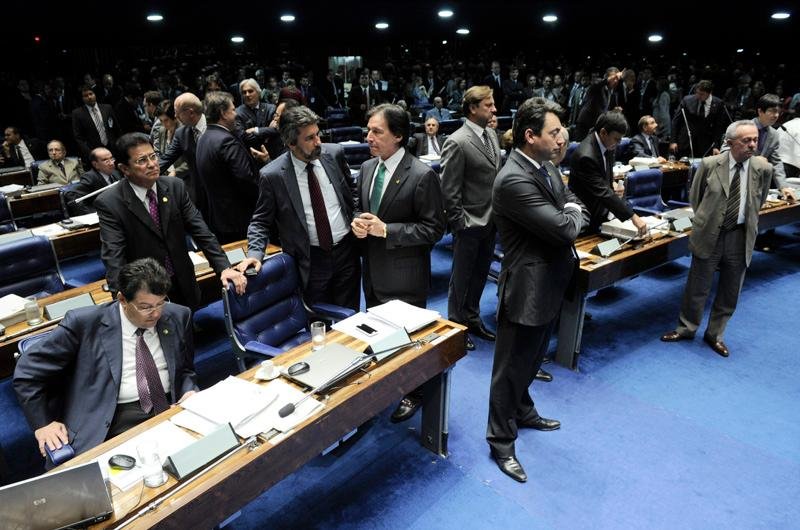 Senadores debateram Medida Provis&oacute;ria por sete horas antes da aprova&ccedil;&atilde;o