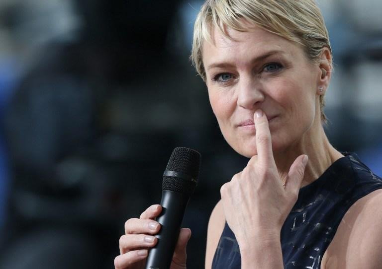 Robin Wright interpreta vers&atilde;o fict&iacute;cia dela mesma