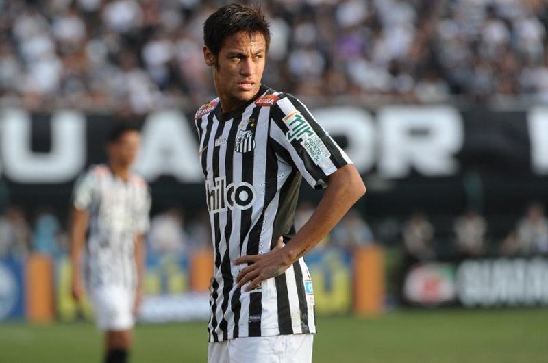 Reuni&atilde;o que ocorre hoje pode selar transfer&ecirc;ncia do craque para o Bar&ccedil;a