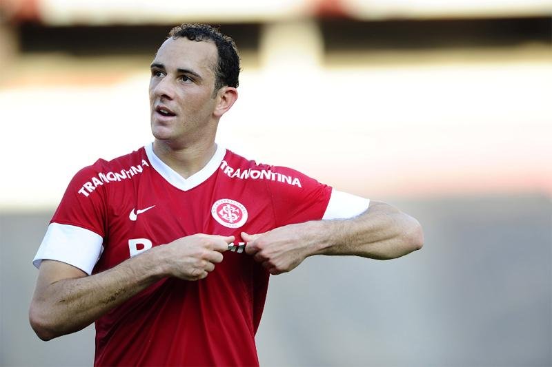 Josimar reconhece press&atilde;o por t&iacute;tulo do Brasileir&atilde;o e projeta arrancada