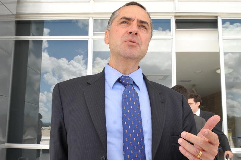 Lu&iacute;s Roberto Barroso ser&aacute; o novo ministro do STF