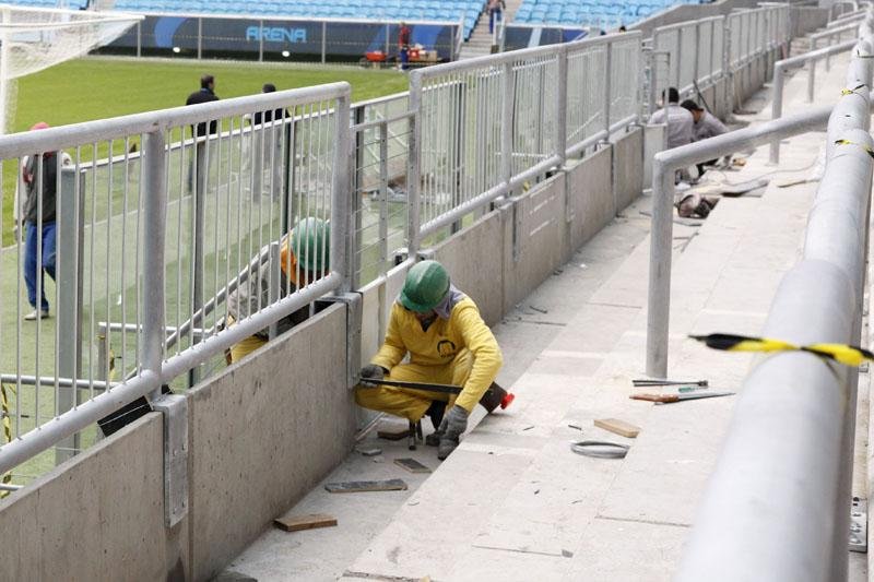 Laudo aponta equ&iacute;vocos na constru&ccedil;&atilde;o de mureta da Arena 