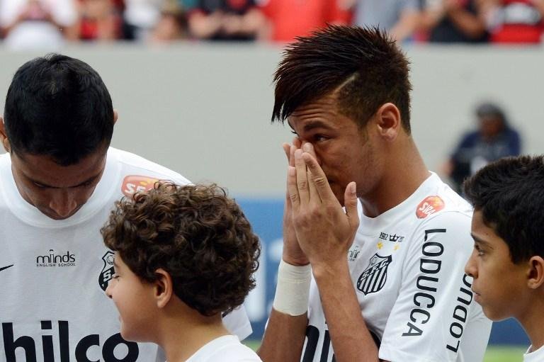 Emocionado, atacante promete voltar ao clube que o revelou