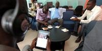 Cibercafé equipado com tablets foi inaugurado em Dacar